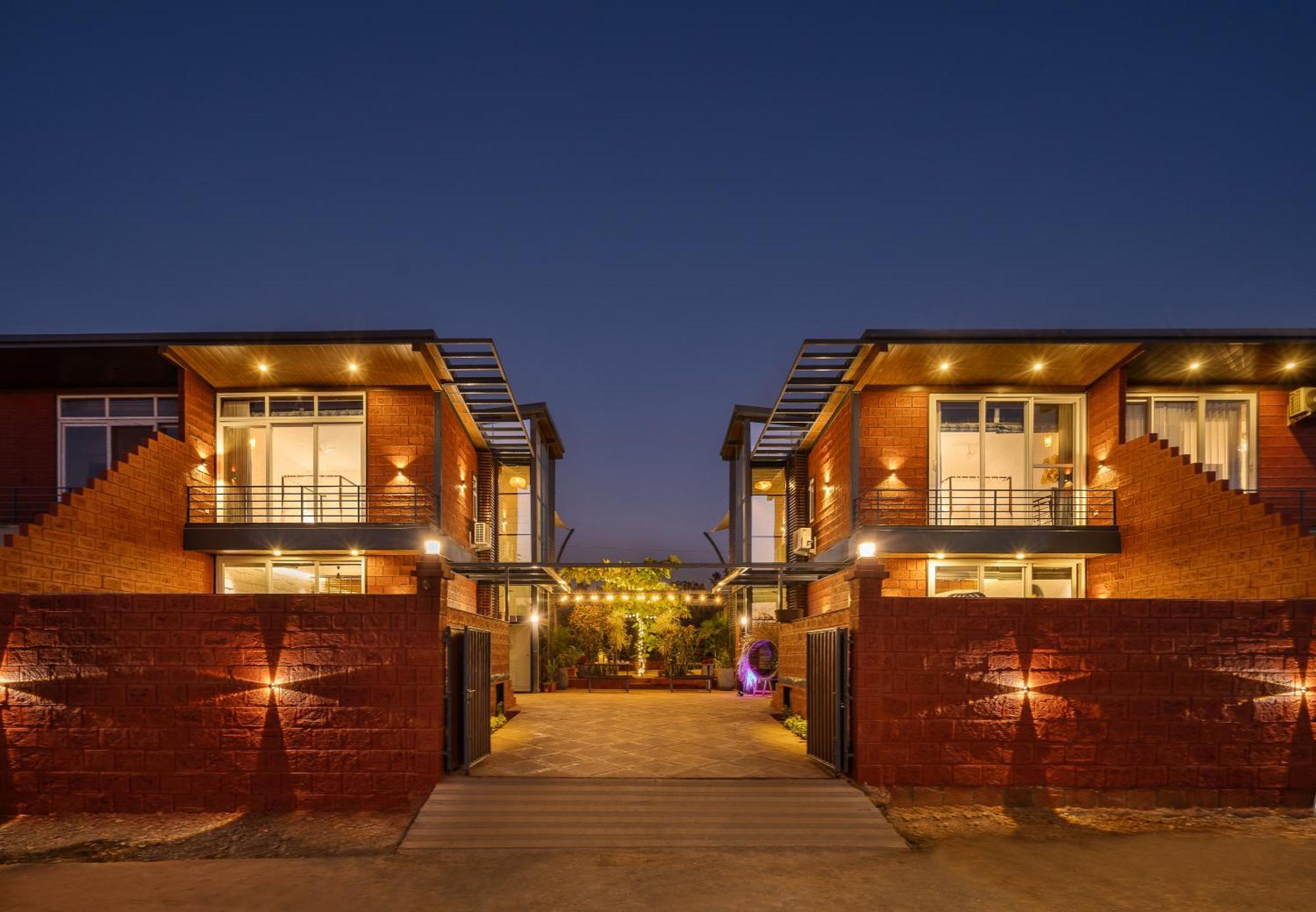 Saffronstays Calvin - 3 Bedroom Pool Villa In Лонавла Екстер'єр фото