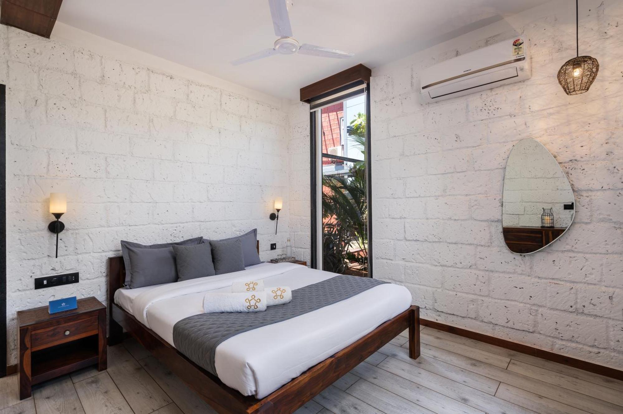 Saffronstays Calvin - 3 Bedroom Pool Villa In Лонавла Екстер'єр фото