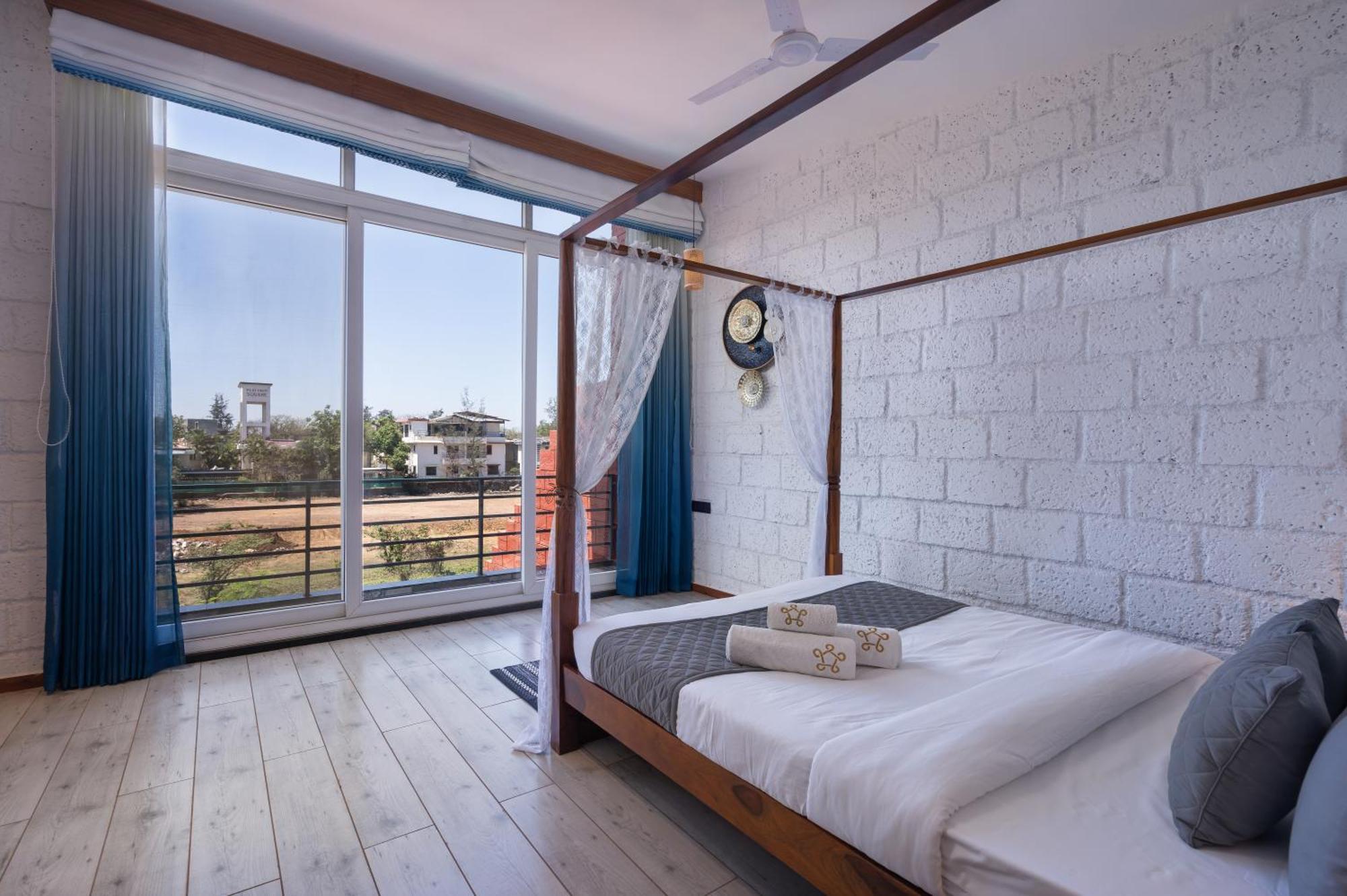 Saffronstays Calvin - 3 Bedroom Pool Villa In Лонавла Екстер'єр фото