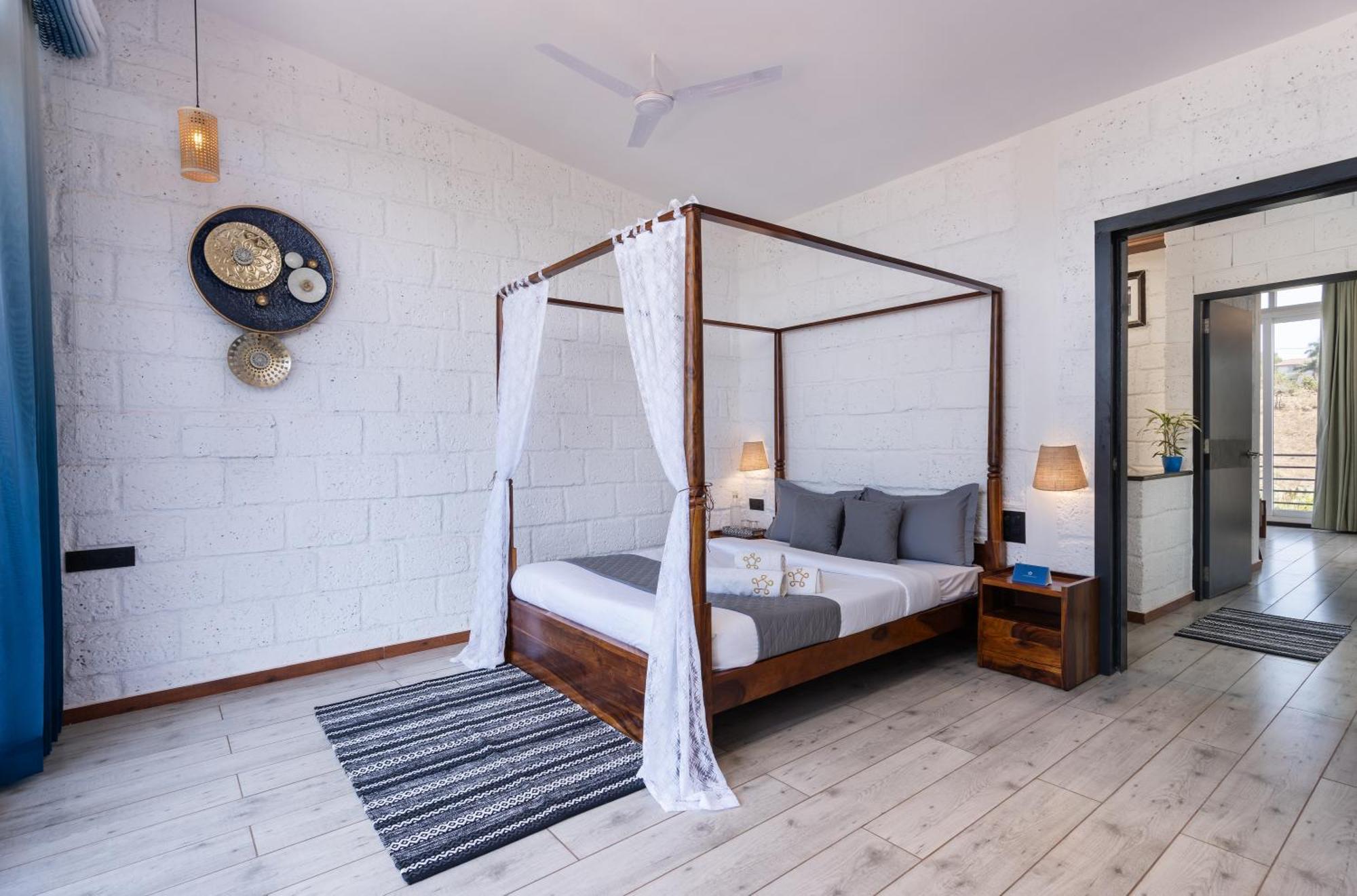 Saffronstays Calvin - 3 Bedroom Pool Villa In Лонавла Екстер'єр фото